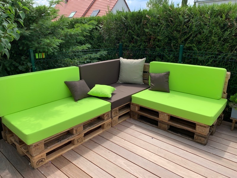 Salon Modul’Pop anis et chocolat sur une terrasse
